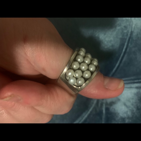 Freshwater Pearl and Sterling Silver Ring - Picture 4 of 6